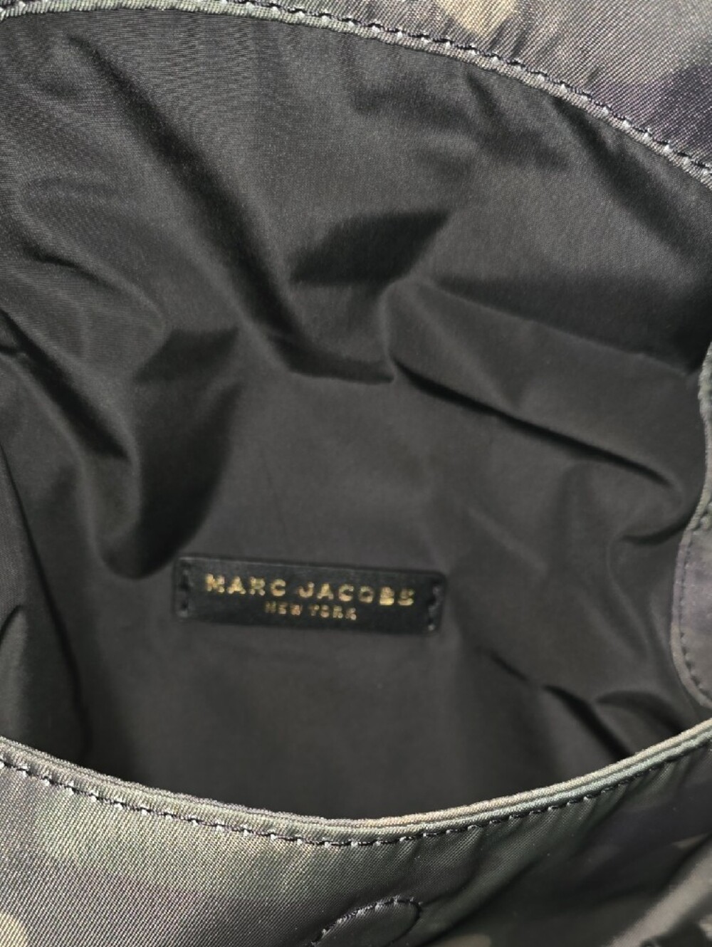 Marc Jacobs Green Camo Preppy Mini Messenger Crossbody Bag - Picture 7 of 14